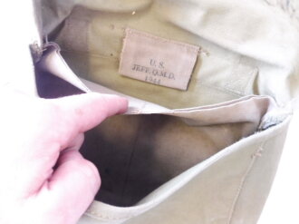 U.S. 1944 dated mussette bag, used