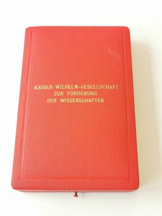"Kaiser Wilhelm Gesellschaft zur Förderung der Wissenschaften" Verdienstabzeichen im Etui