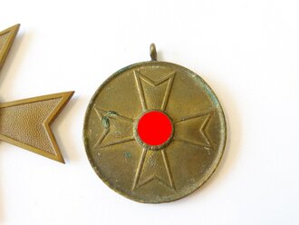 Kriegsverdienstmedaille und Kreuz 2.Klasse mit Schwertern