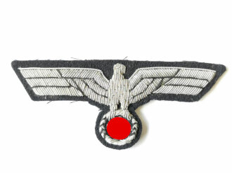 Kriegsmarine, Brustadler für Beamte im Offiziersrang. Handgestickt auf dunkelblauem Filz