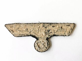 Kriegsmarine, Brustadler für Beamte im Offiziersrang. Handgestickt auf dunkelblauem Filz