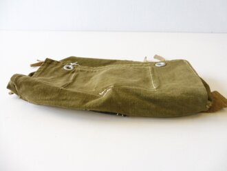 Tasche für den A-Rahmen der Wehrmacht. Frühes, getragenes Stück mit Aluminiumbeschlägen