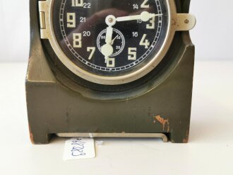 Bundeswehr Funkraumuhr / Stationsuhr . Läuft einwandfrei