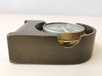 Bundeswehr Funkraumuhr / Stationsuhr . Läuft einwandfrei