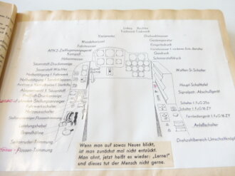 "Sturmvogel Horrido !" Eine Fibel für Flugzeugführer des Jägers Me 262 A-1 datiert Februar 1945. 58 Seiten, einige handschriftliche Vermerke. Rarität
