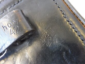 Koffertasche P08 Wehrmacht datiert 1939. Getragenes Stück in gutem Zustand, die Koppelschlaufe wohl in der Zeit ersetzt