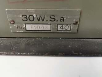 30 Watt Sender a datiert 1940 ( Panzerfunk ) Frontplatte Originallack, Gehäuse überlackiert ? Funktion nicht geprüft