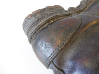 Luftwaffe, Paar Bergschuhe mit blauem Filzrand, dunkelbraune Kammerstücke. Sohlenlänge 30cm