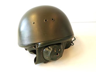 NVA, Stahlhelm für Fallschirmtruppen in fast...