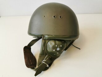 NVA, Stahlhelm für Fallschirmtruppen in fast neuwertigem Zustand