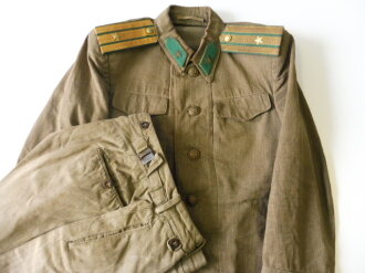 Ungarn Nachkrieg, Uniformjacke mit Stiefelhose