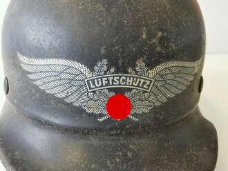 Stahlhelm Luftschutz, sogenanntes "Kradmeldermodell" Originallack, ungereinigtes Stück