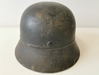 Stahlhelm Luftschutz, sogenanntes "Kradmeldermodell" Originallack, ungereinigtes Stück