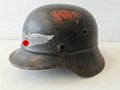 Stahlhelm Luftschutz, sogenanntes "Kradmeldermodell" Originallack, ungereinigtes Stück