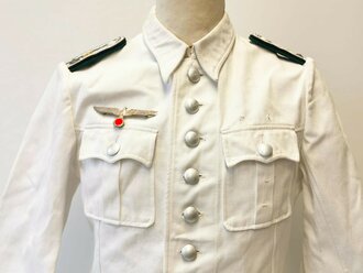 Heer, Sommerfeldbluse für einen Offizier der Heeresverwaltung. Weisses Waffeltuch, getragenes Stück in gutem Zustand