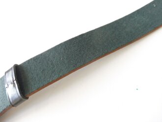 Westfalen Feldbinde für Forstbeamte bis 1938, dunkelgrünes Lederkoppel  mit grünem Filz gefüttert, Messingschloss. Getragenes Set in gutem Zustand, Gesamtlänge 117cm