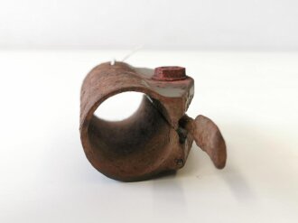 Klemmbacken Nachrichtentruppe, z.B. Sternantenne-Kurbelmast. Ungereinigter Wasserfund, gängig