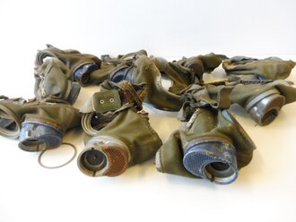 10 Stück Gasmasken Wehrmacht defekt