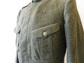 1.Weltkrieg, Feldbluse M15 für einen Offizier im Kgl. Sächs. 8. Feld-Artillerie-Regiment Nr. 78. Ursprünglich ein Kammerstück für Mannschaften datiert 1917. Getragene Feldbluse in sehr gutem Zustand