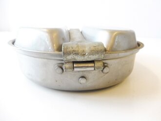 U.S. Army, 1945 dated mess kit