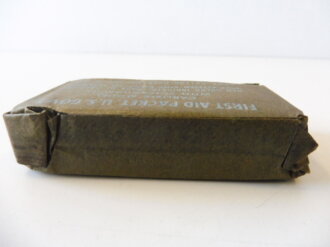 U.S. 1942 dated First aid pouch with cardboard boxed bandage