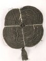 U.S. Tarnmaterial für Stahlhelmnetz. Oliv, Durchmesser der Rolle etwa 35cm. Alter und Herkunft unbekannt