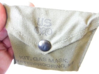 U.S. WWII Kit, Gas mask, Waterproofing, M1. Unissued , mint condition , 1 piece out of the original box