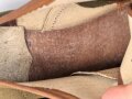 Canadian 1943 dated pair of service shoes, Sole lenght 32,5cm, not a 100% matching pair