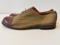 Canadian 1943 dated pair of service shoes, Sole lenght 32,5cm