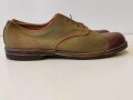 Canadian 1943 dated pair of service shoes, Sole lenght 32,5cm