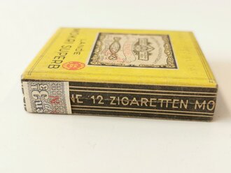 Pack "Mokri " Zigaretten. Ungeöffnet, Steuerbanderole mit Hakenkreuz