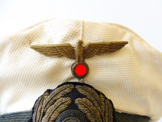 Kriegsmarine, Schirmmütze für einen Offizier. Viel getragenes Stück, dennoch in gutem Zustand