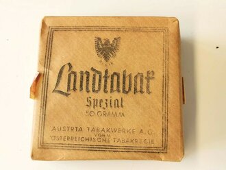 Pack "Regie Landtabak Spezial 50 Gramm" Steuerbanderole mit Hakenkreuz. Ein Stück aus der originalen Umverpackung von 1944