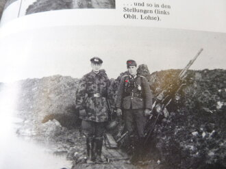 "Bildchronik der Rheinisch-Westfälischen 126.Infanterie Division 1940-1945" 192 Seiten, im Schutzumschlag. Gebraucht