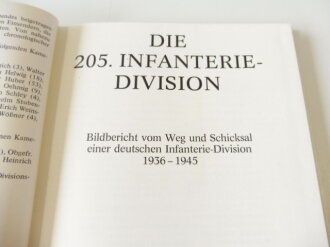 "Die 205. Infanterie und Sturmdivision 1939-1945, Eine Dokumentation in Bildern" 160 Seiten, im Schutzumschlag. Gebraucht