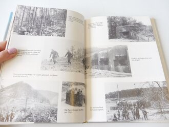 "Weg und Schicksal der 215.Württembergisch-Badischen Infanterie Division 1936-1945" 176 Seiten, im Schutzumschlag. Gebraucht