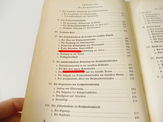 Spaten und Ähre - Das Handbuch der deutschen Jugend im Reichsarbeitsdienst, A5, datiert 1939, 288 Seiten, mit Anhang Frühjahr 1940