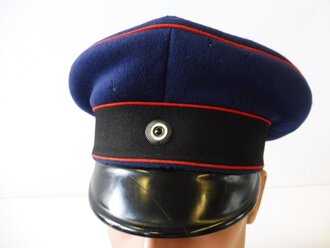 Kaiserreich, Schirmmütze zum blauen Rock, getragenes Stück, Kopfgrösse 55