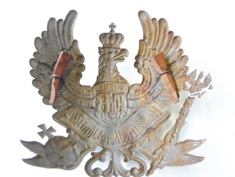 Preußen, feldgraues Pickelhaubenemblem für für Mannschaften im Kürassier-Regiment Königin (Pommersches) Nr. 2. Eisen, wohl neuzeitlich lackiert