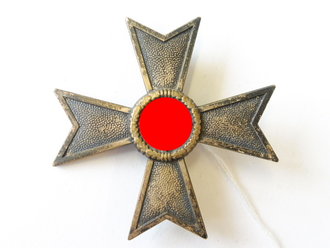 Kriegsverdienstkreuz 1.Klasse 1939 , Buntmetall. Hersteller "L15" auf der Nadel für Schickle