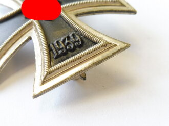 Eisernes Kreuz 1. Klasse 1939, gewölbtes Stück, magnetisch