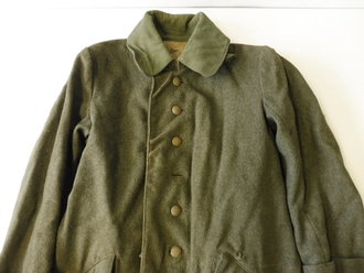 1. Weltkrieg, feldgrauer Mantel für Mannschaften. Kammerstück von 1918, ungereinigter Speicherfund