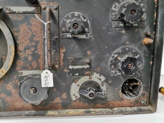 30 Watt Sender a datiert 1944 ( Panzerfunk ) Originallack, Funktion nicht geprüft, ungereinigter Speicherfund