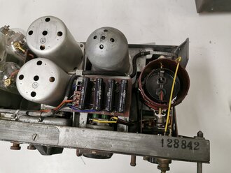 30 Watt Sender a datiert 1944 ( Panzerfunk ) Originallack, Funktion nicht geprüft, ungereinigter Speicherfund