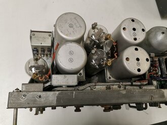 30 Watt Sender a datiert 1944 ( Panzerfunk ) Originallack, Funktion nicht geprüft, ungereinigter Speicherfund