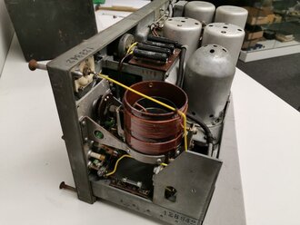 30 Watt Sender a datiert 1944 ( Panzerfunk ) Originallack, Funktion nicht geprüft, ungereinigter Speicherfund