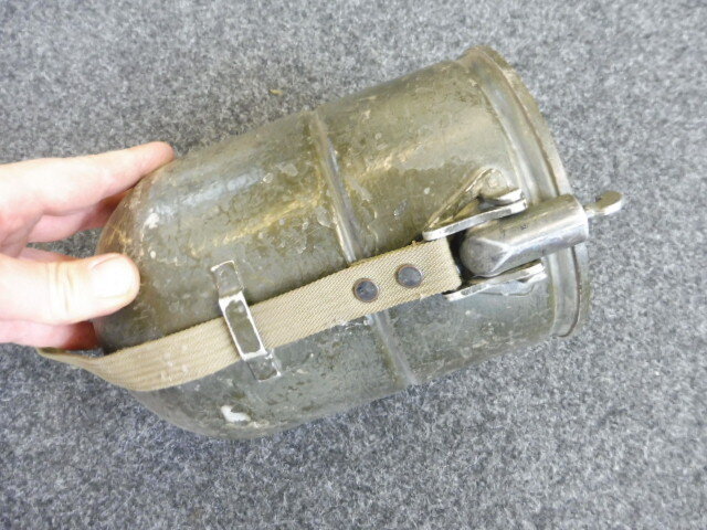 U.S. Army WWII, Field artillery Aiming Circle M2 with cover and tripo