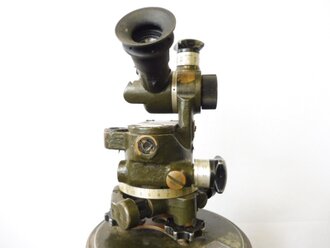 U.S. Army WWII, Field artillery Aiming Circle M2 with cover and tripod. Function not checked.