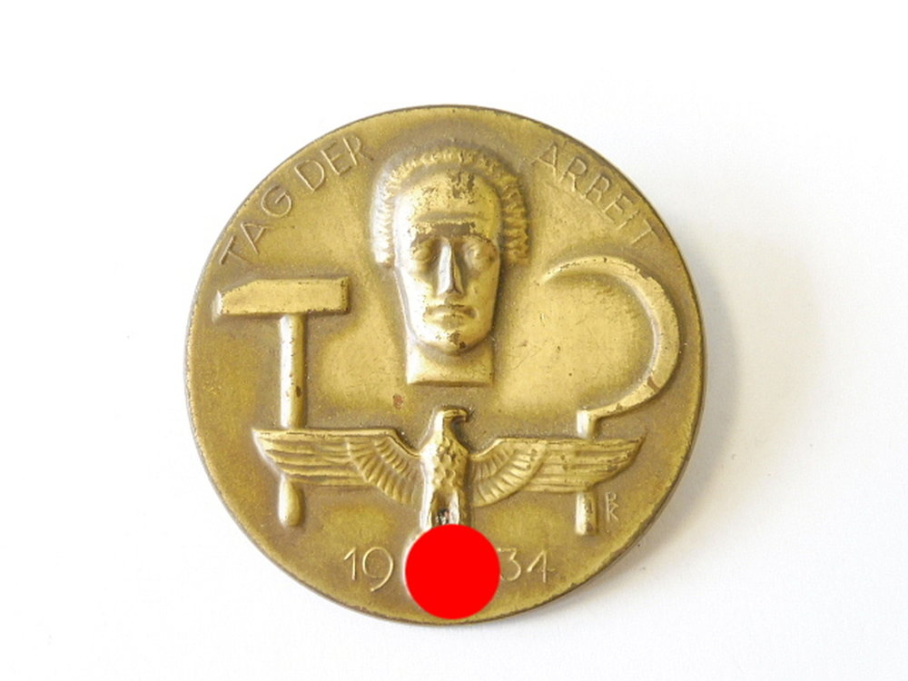 Metallabzeichen "Tag der Arbeit 1934", 15,00