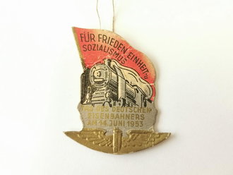 Deutschland nach 1945, DDR Pappabzeichen " Tag des Deutschen Eisenbahners 1953"